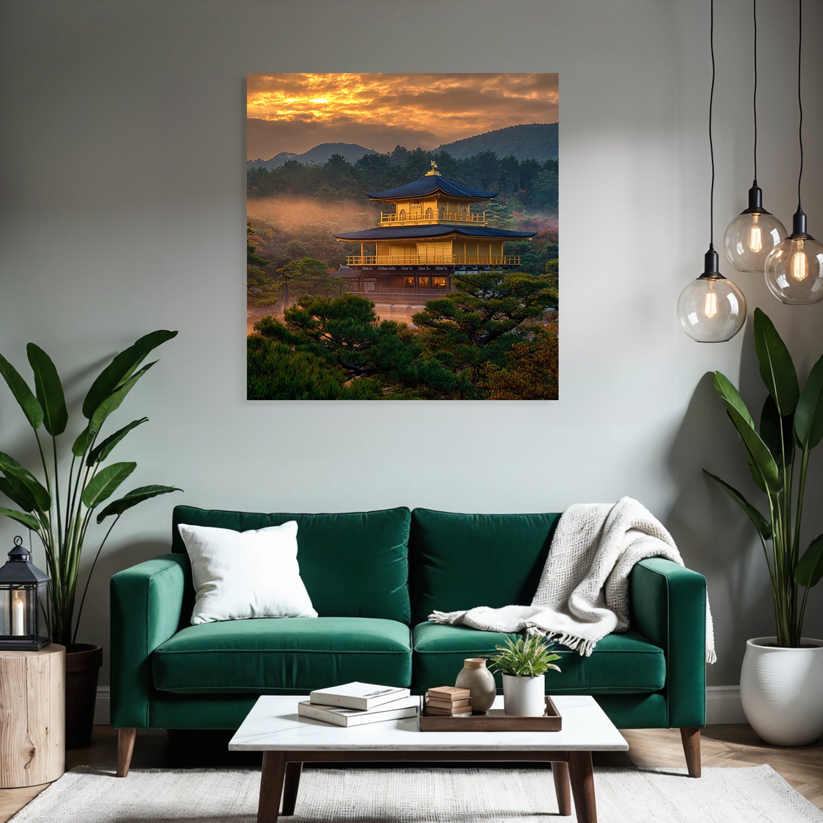 Goldener Pavillon Bei Sonnenuntergang In Japanischer Landschaft