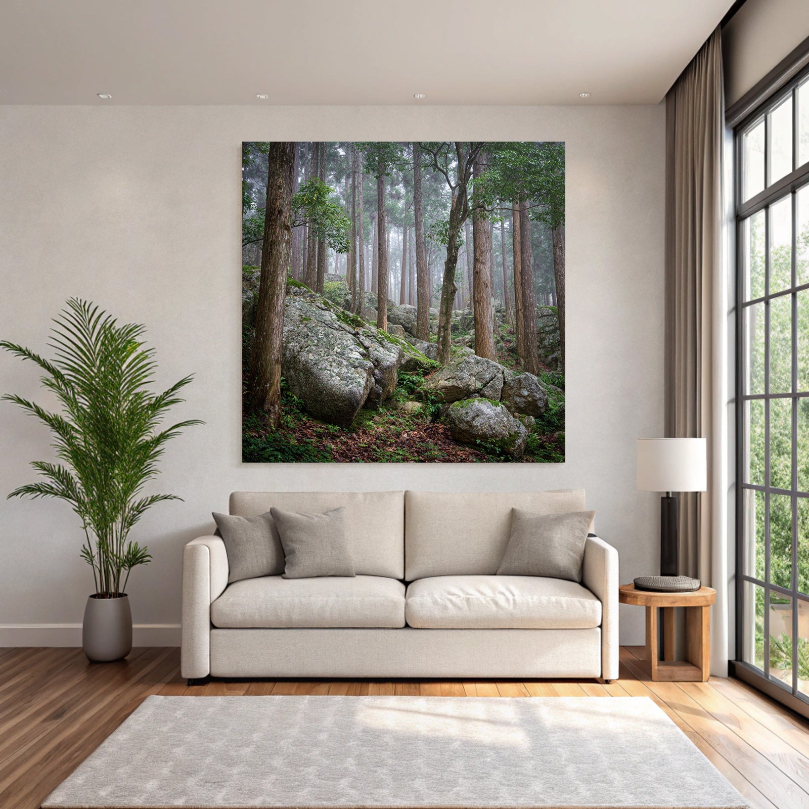 Nebeliger Wald Mit Hohen Bäumen Und Grossen Felsen