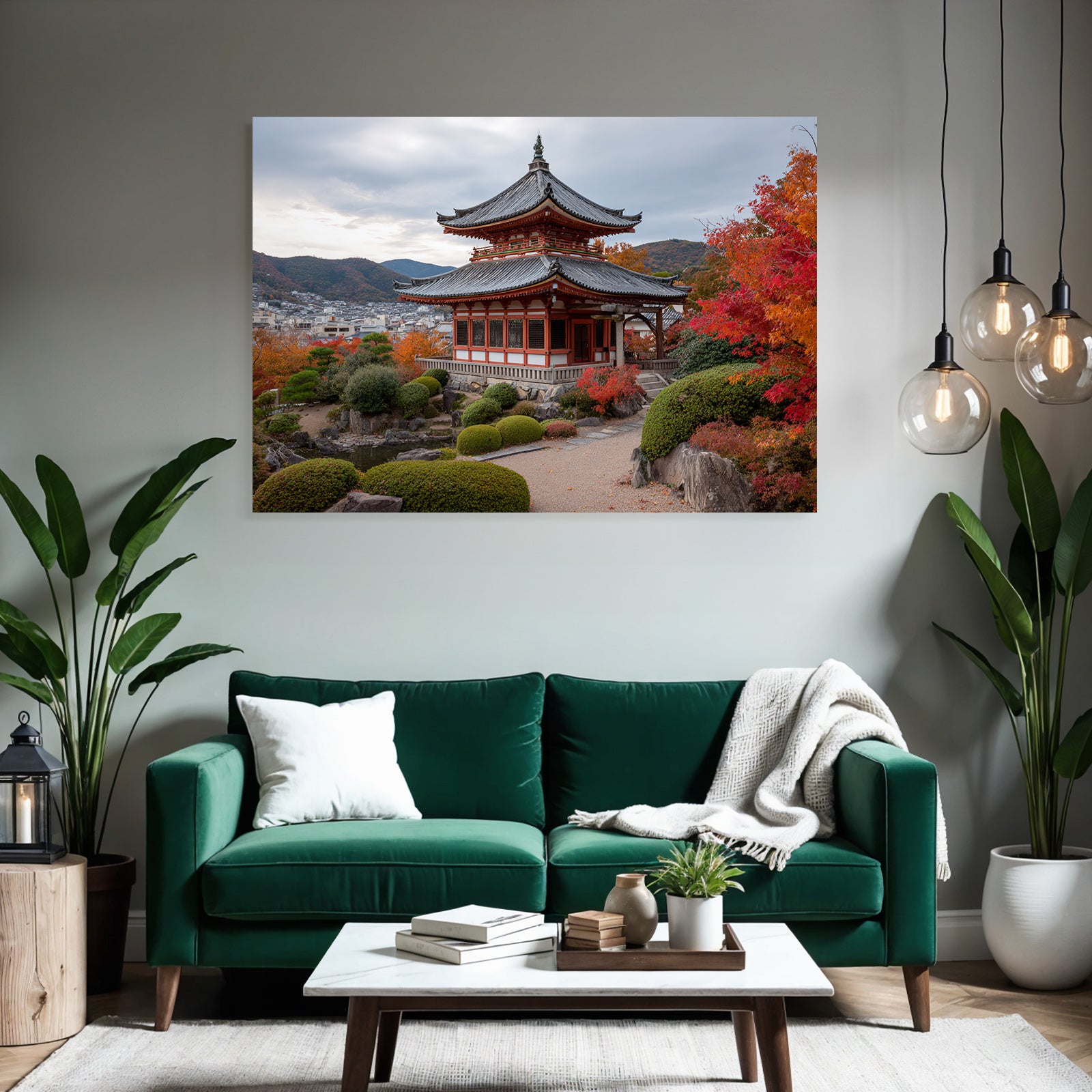 Traditionelle Japanische Pagode Im Herbstgarten Mit Bergkulisse Und Wohnviertel Im Hintergrund