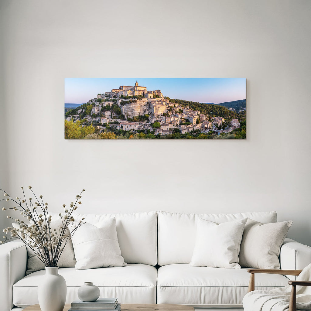 Malerisches Dorf Am Hang In Provence Mit Historischen Steinbauten