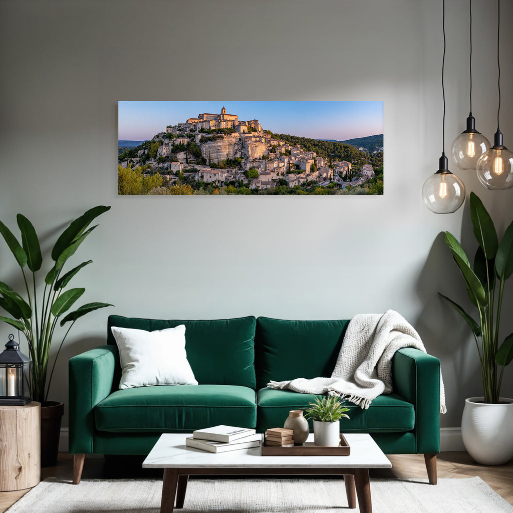 Malerisches Dorf Am Hang In Provence Mit Historischen Steinbauten