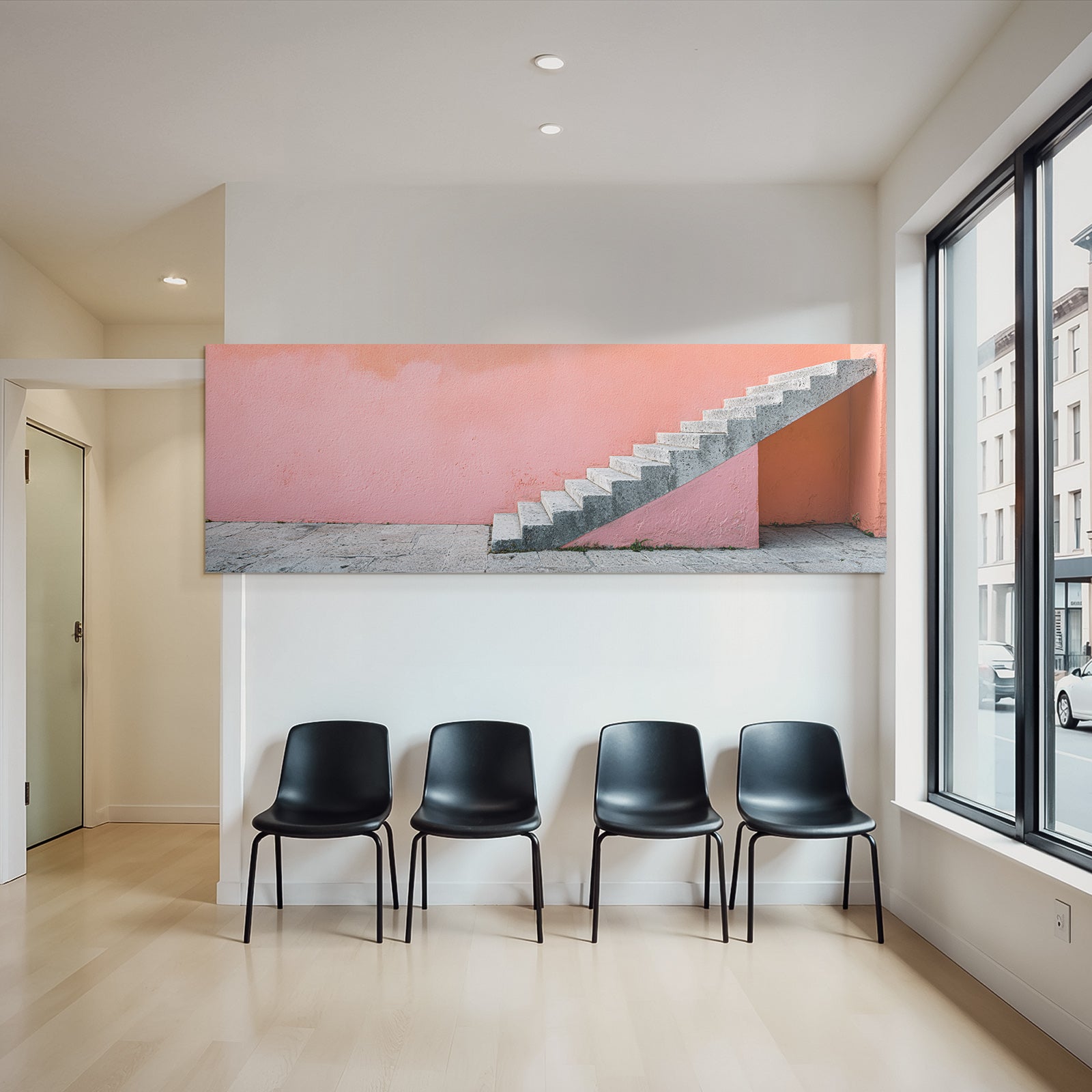 Minimalistische Betontreppe Vor Buntfarbener Wand