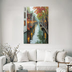 Herbstlicher Kanal Mit Beleuchteten Häusern Und Reflektionen