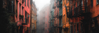 Bunte Enge Stadtgasse Im Nebel | Staedtekunst | Laender und Reisen