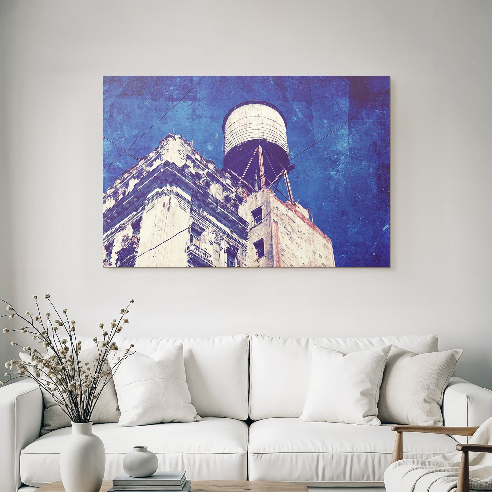 Verwitterte Stadtarchitektur Mit Wasserturm Im Retro Stil