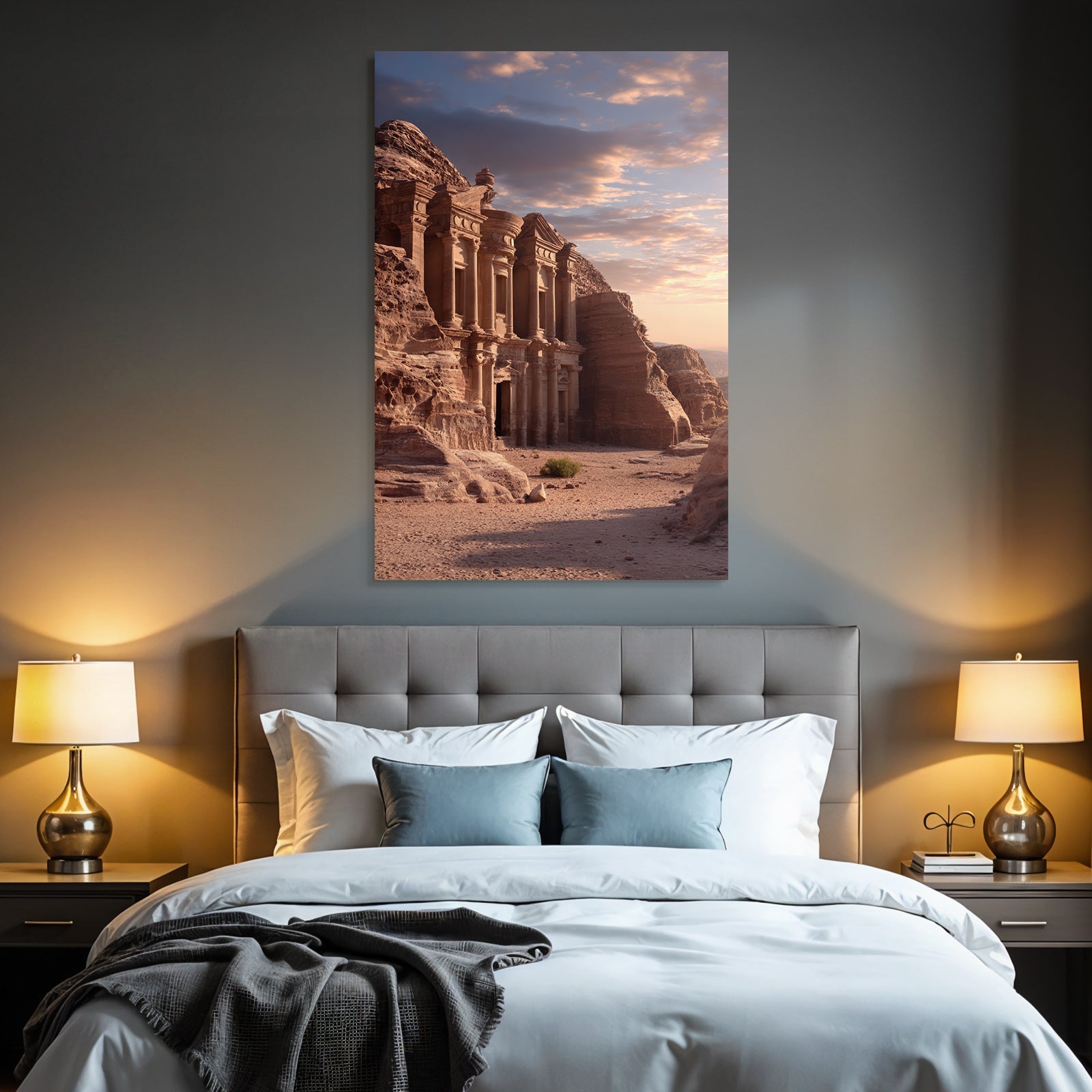 Felsentempel In Petra Bei Sonnenuntergang