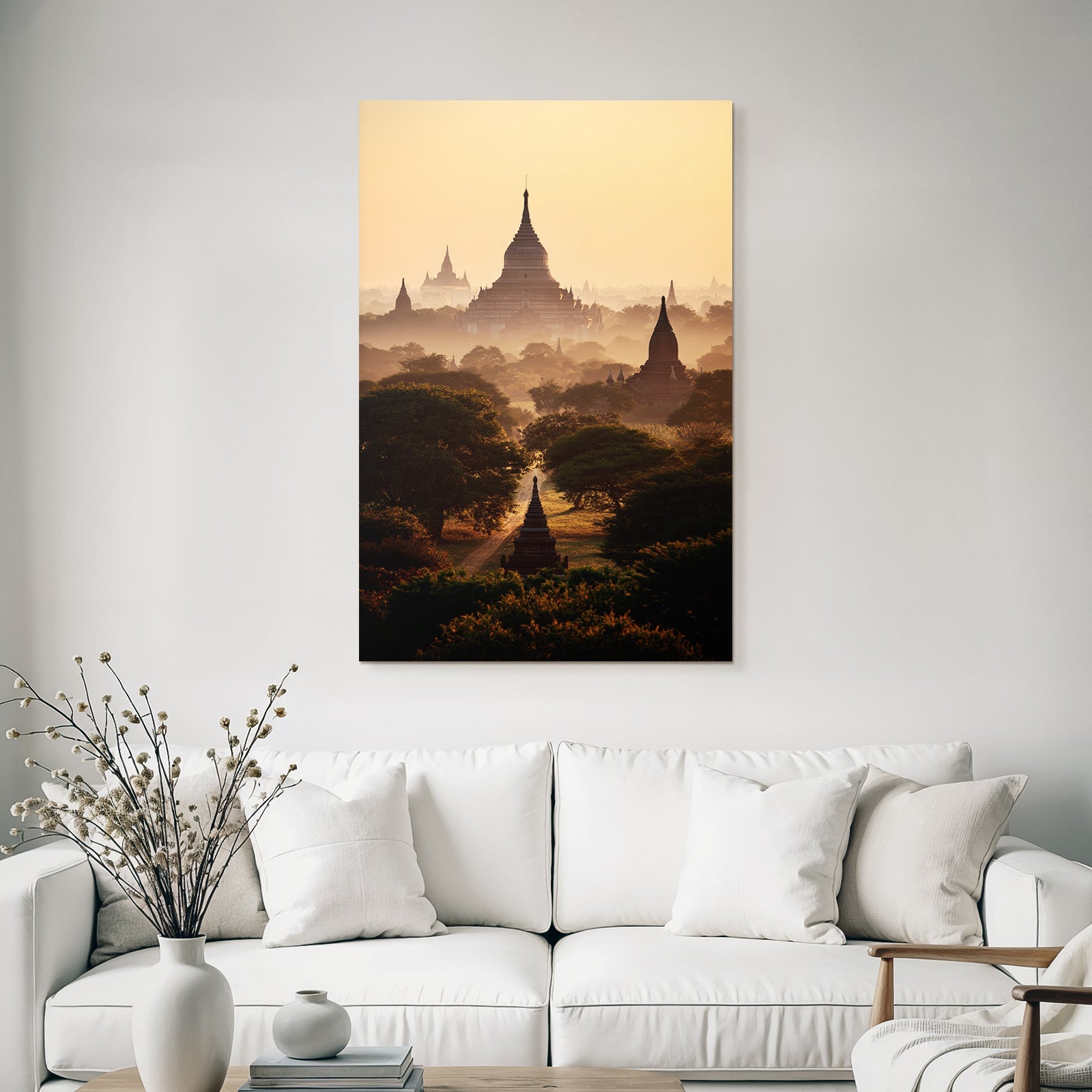 Morgendlicher Nebel Über Mystischen Pagoden In Myanmar
