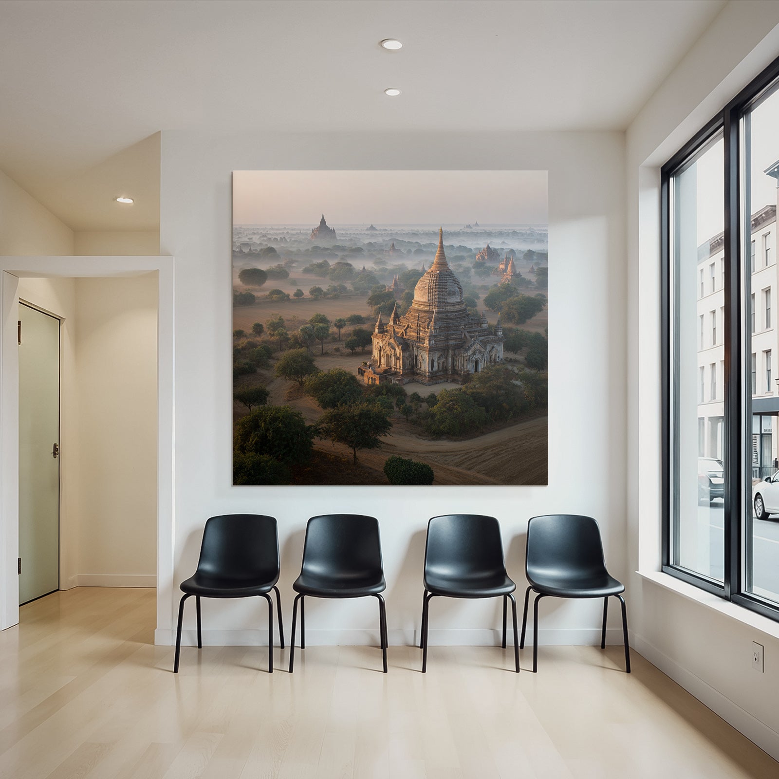 Luftaufnahme Einer Historischen Landschaft Mit Tempeln Und Pagoden In Bagan Im Morgennebel