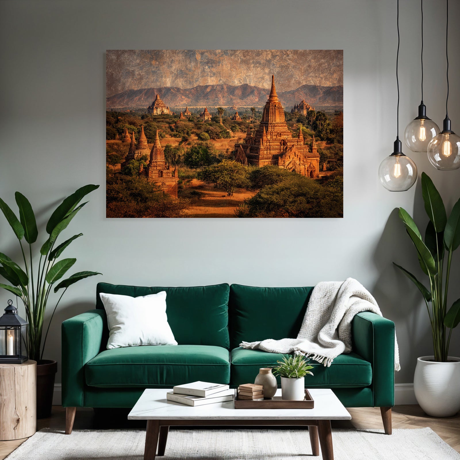 Alter Tempel In Bagan Bei Sonnenuntergang Mit Bergen Im Hintergrund