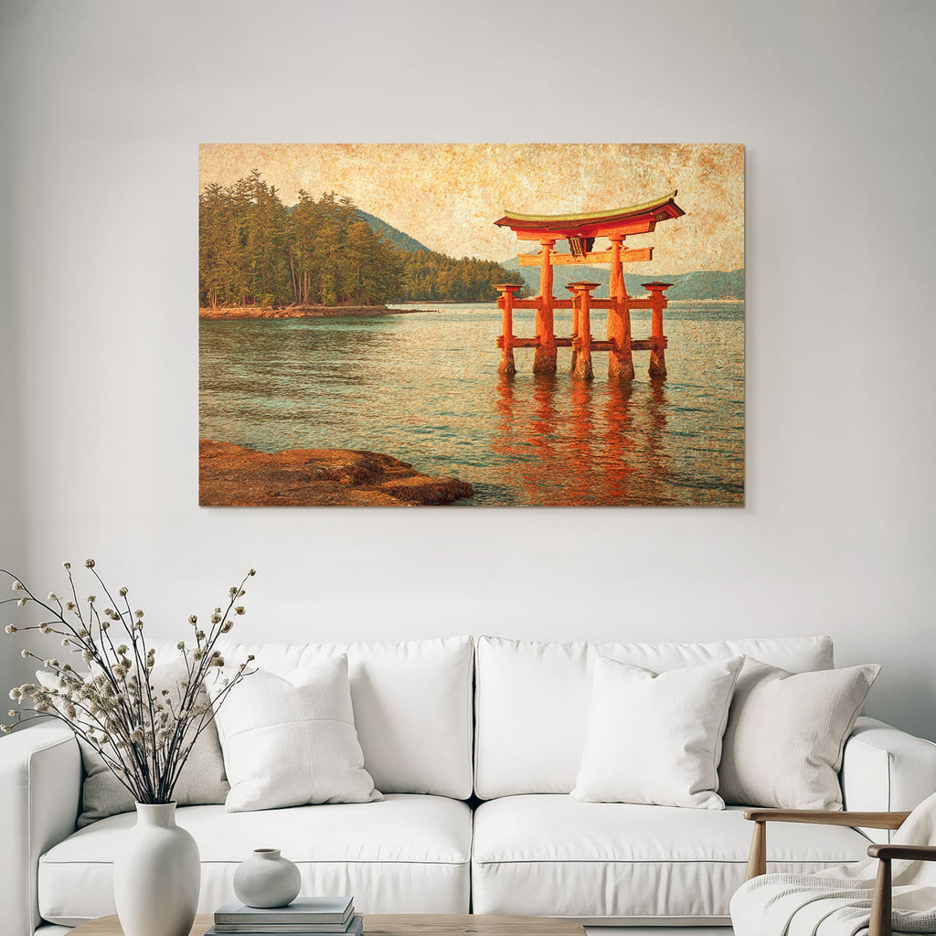 Japanisches Torii Tor Im Wasser Vor Waldbedeckten Hügeln Im Impressionistischen Stil
