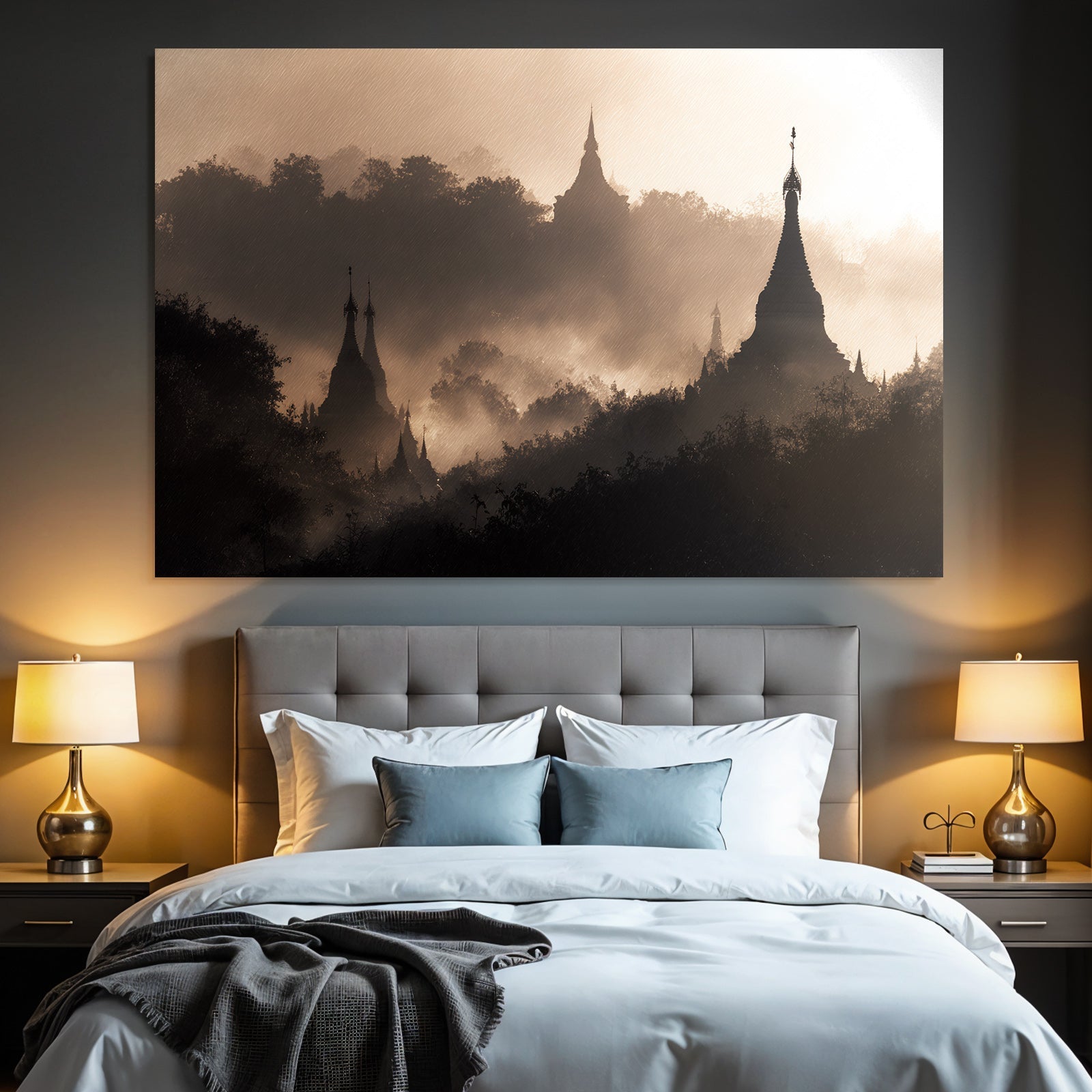 Nebelverhangene Stupas In Monochromer Landschaft