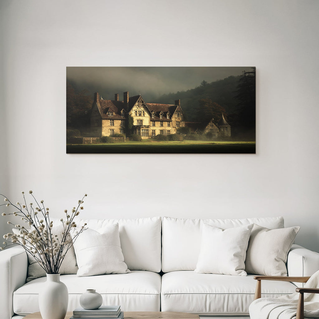 Nebelverhangenes Schloss Im Wald
