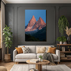 Berge Und Panoramen Berglandschaft Mit Sonnenlichtern Und Schneebedeckten Gipfeln