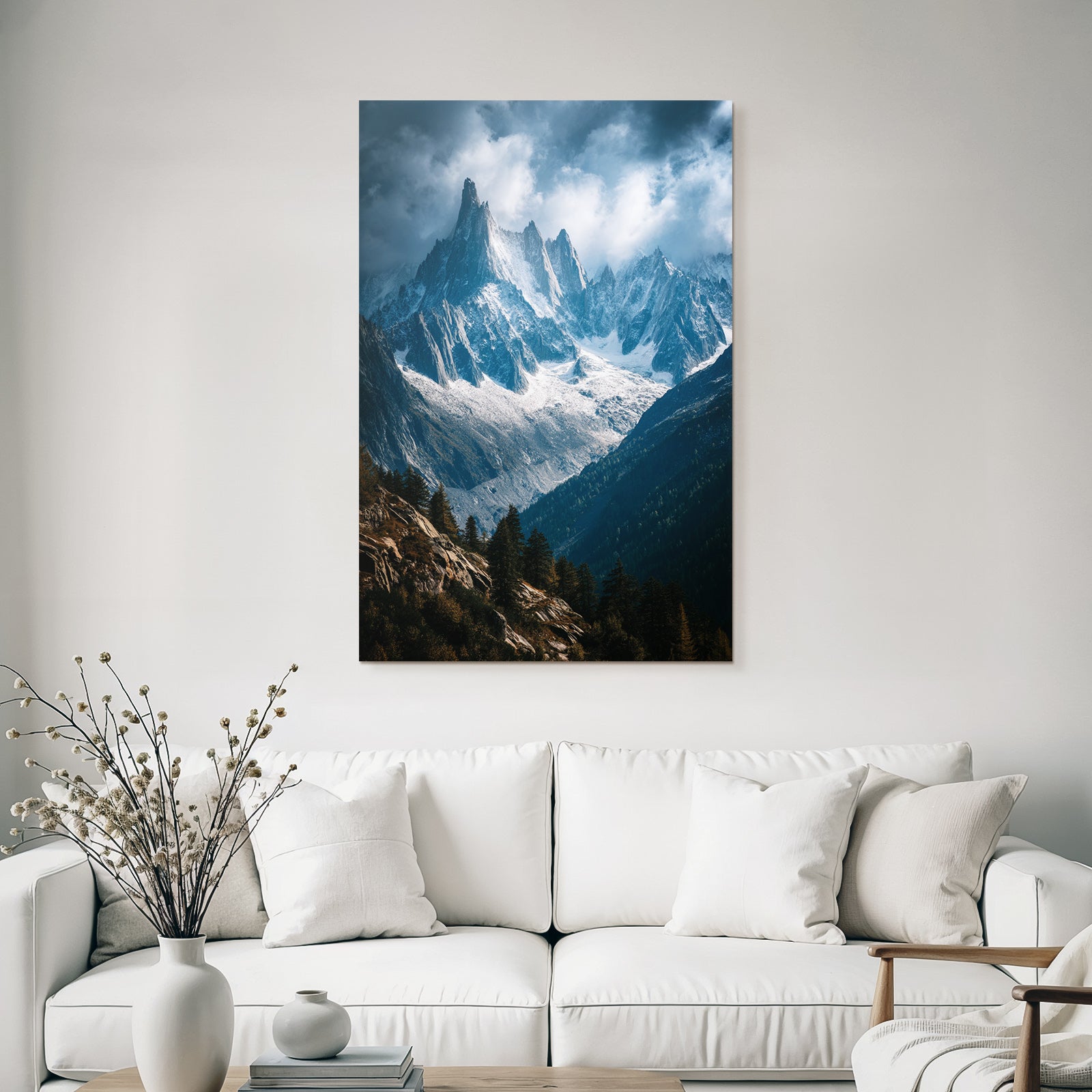 Berge Und Panoramen Dramatische Berglandschaft Jagged Peaks Schneebedeckt Wolkenreich