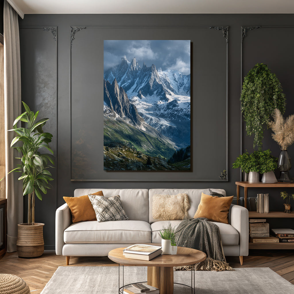 Berge Und Panoramen Dramatische Berglandschaft Schneebedeckte Gipfel Und Grüne Talstellen