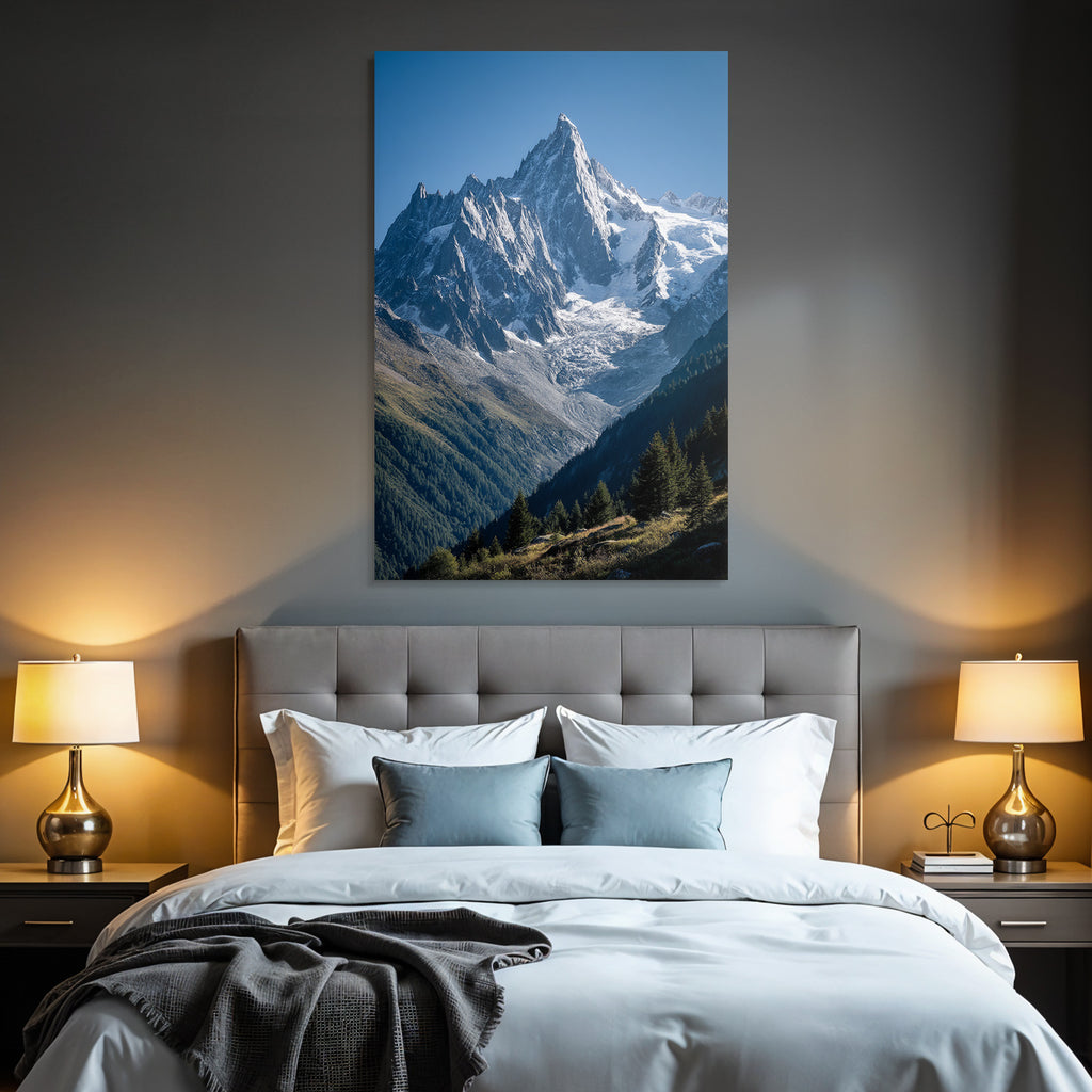 Berge Und Panoramen Schneebedeckte Gipfel Berganlage Mit Grünen Waldgebieten