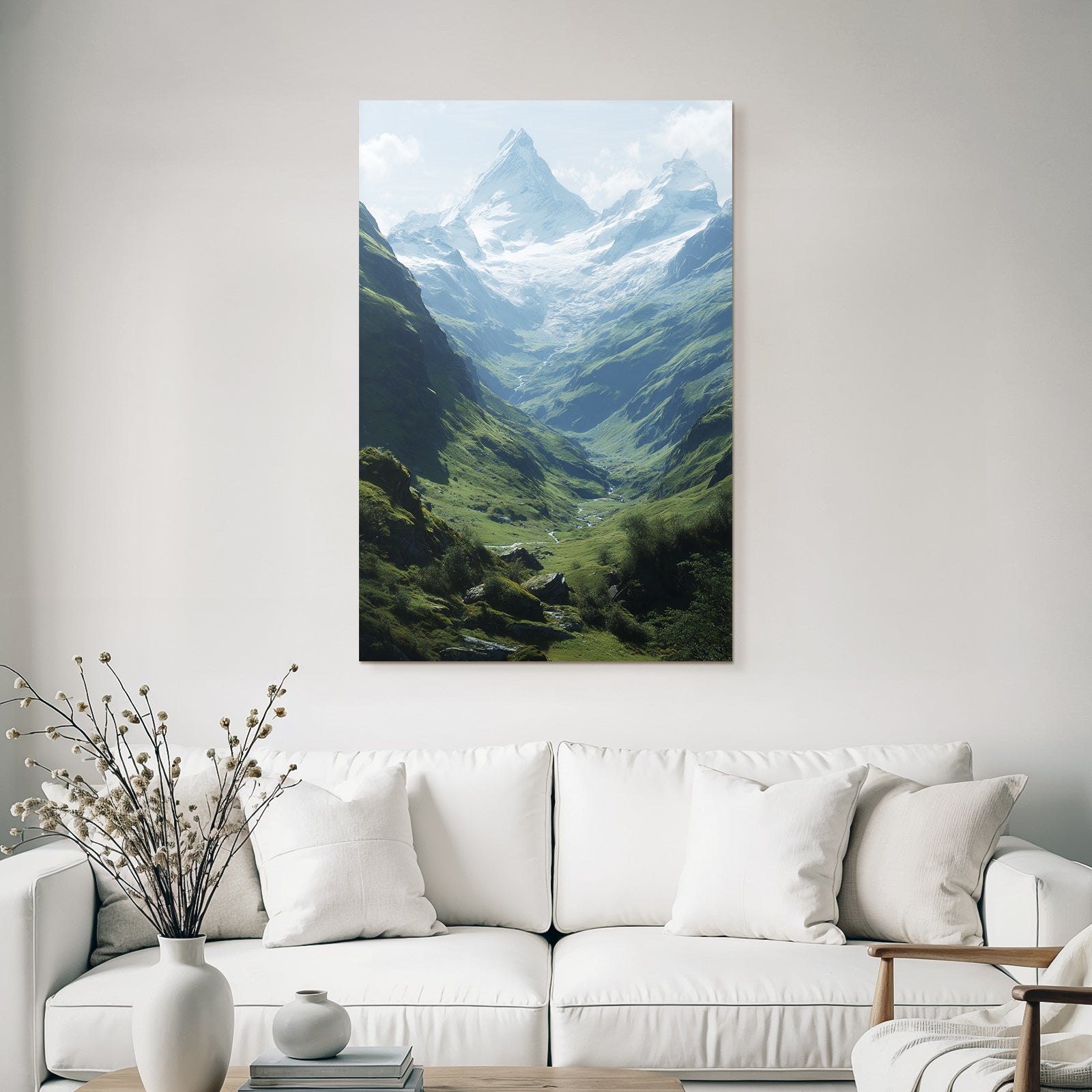 Berge Und Panoramen Schönes Gebirgslandschaft Mit Schneebedecktem Gipfel Und Grünen Tälern