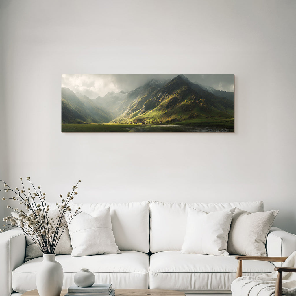Berge Und Panoramen Dramatische Berglanschaft Mit Grünen Höhen Und Einem Stream