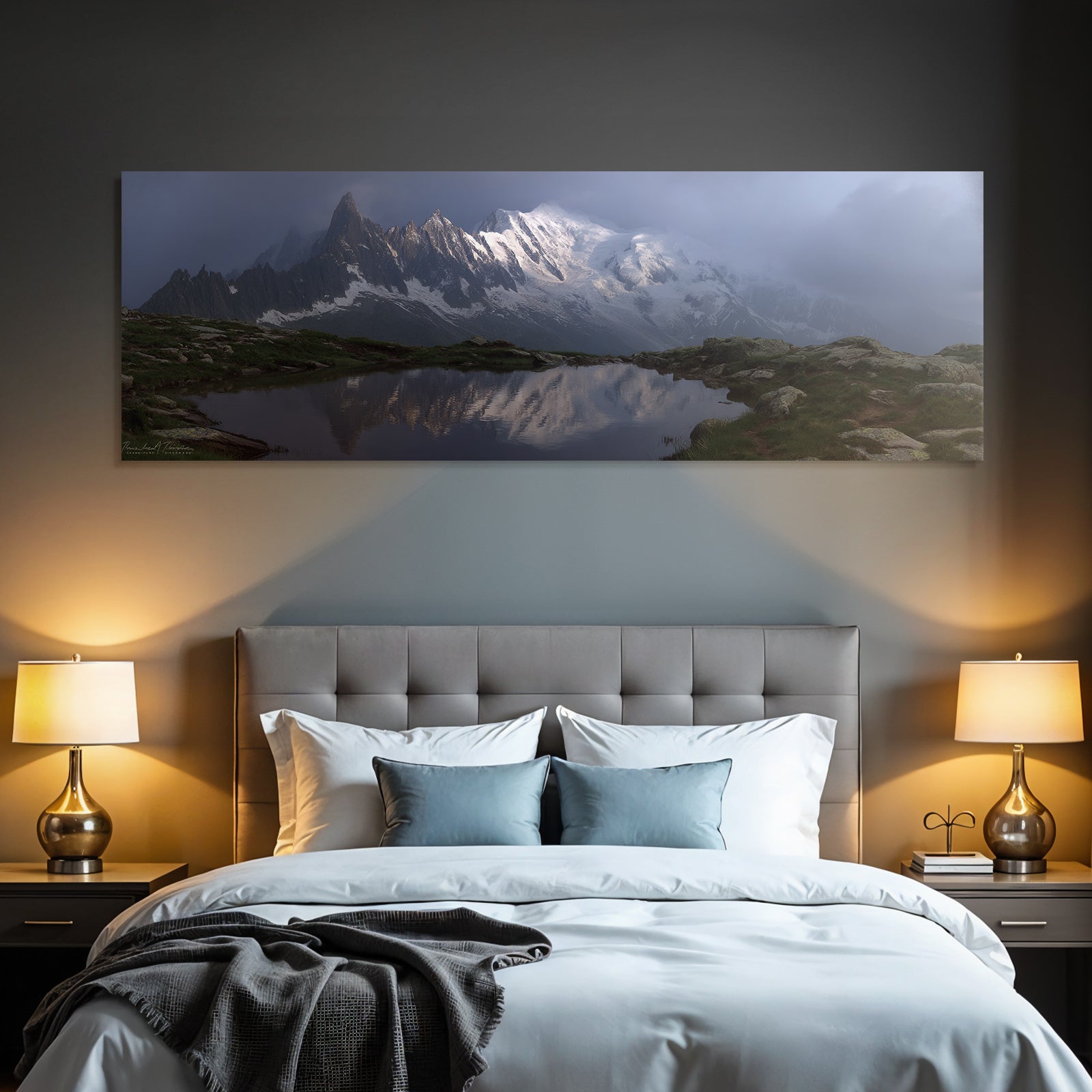 Berge Und Panoramen Dramatische Landschaft Mit Schneebedeckten Bergen Und Wasser Reflexionen