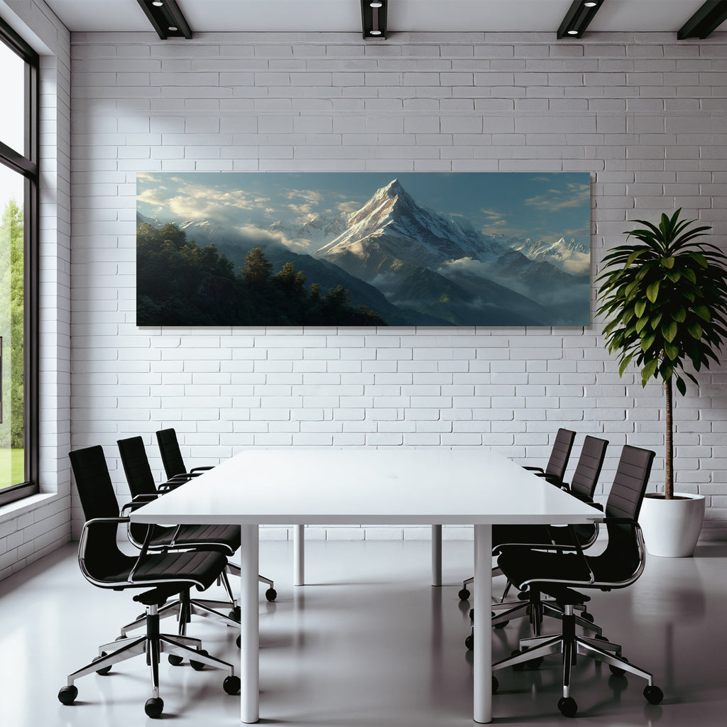 Berge Und Panoramen Schneebedeckte Berge Grünlandschaft Mit Wolken