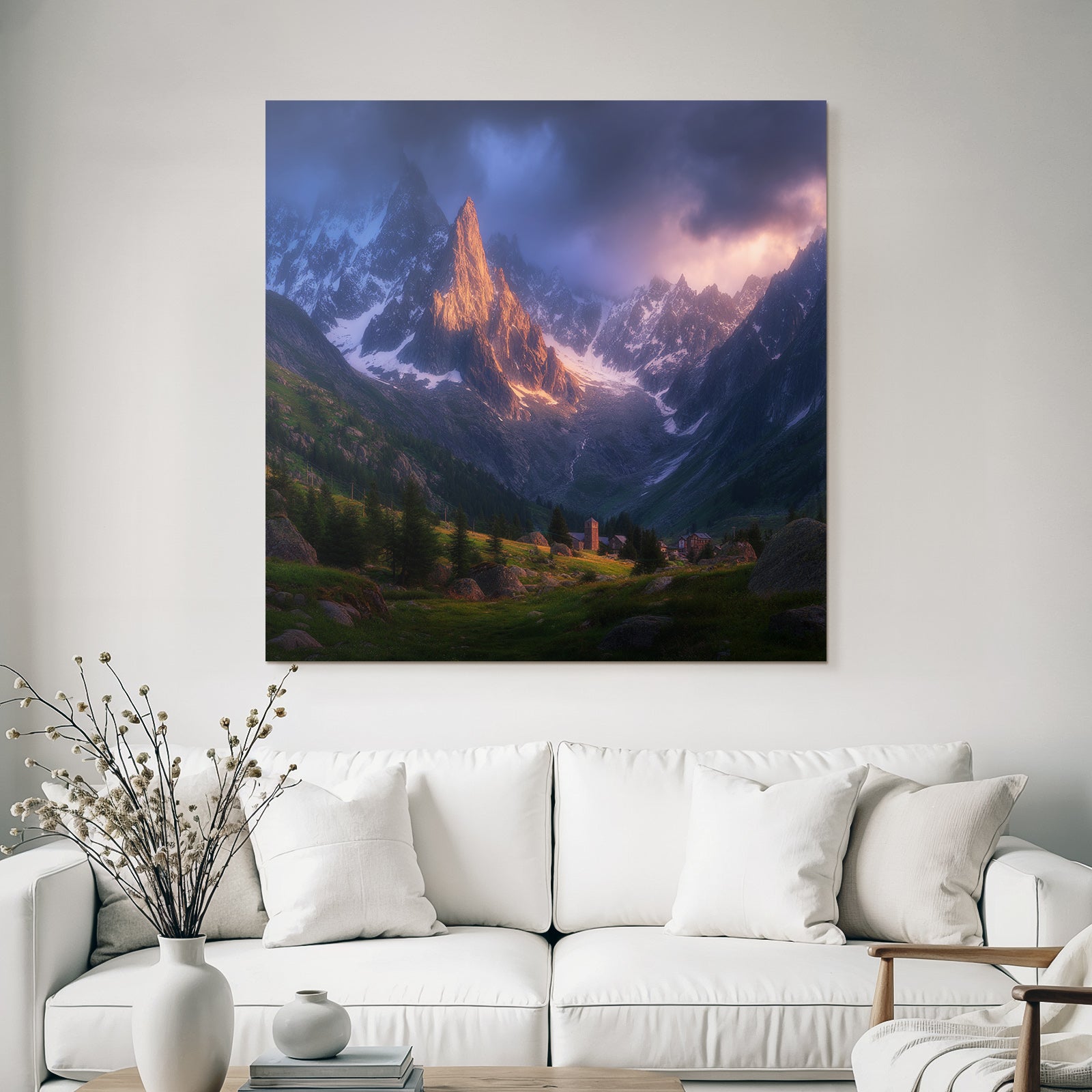 Berge Und Panoramen Bergbild Mit Baumgarten Und Nebel Bei Sonnenlicht