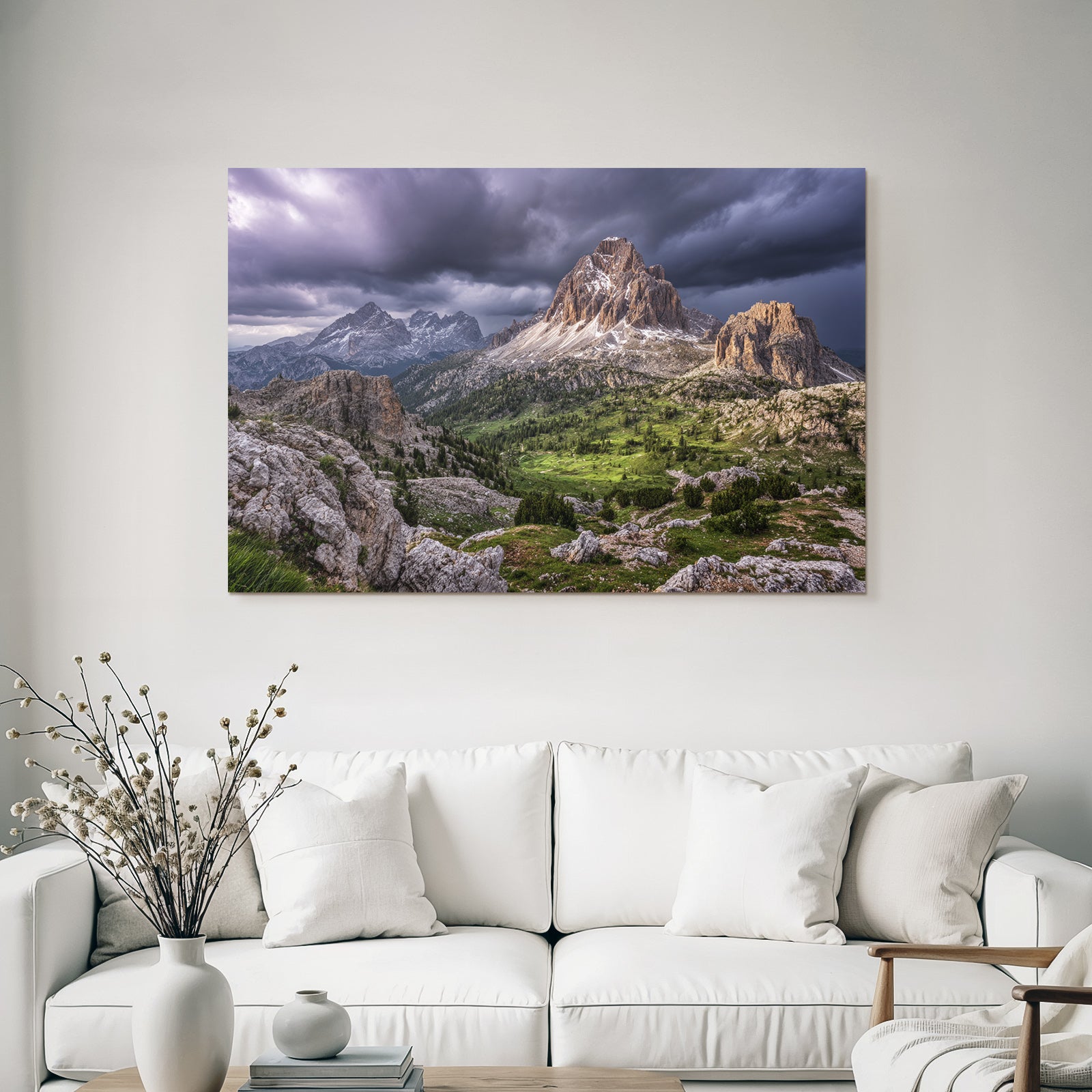 Berge Und Panoramen Dramatische Berglandschaft Mit Stormigem Himmel
