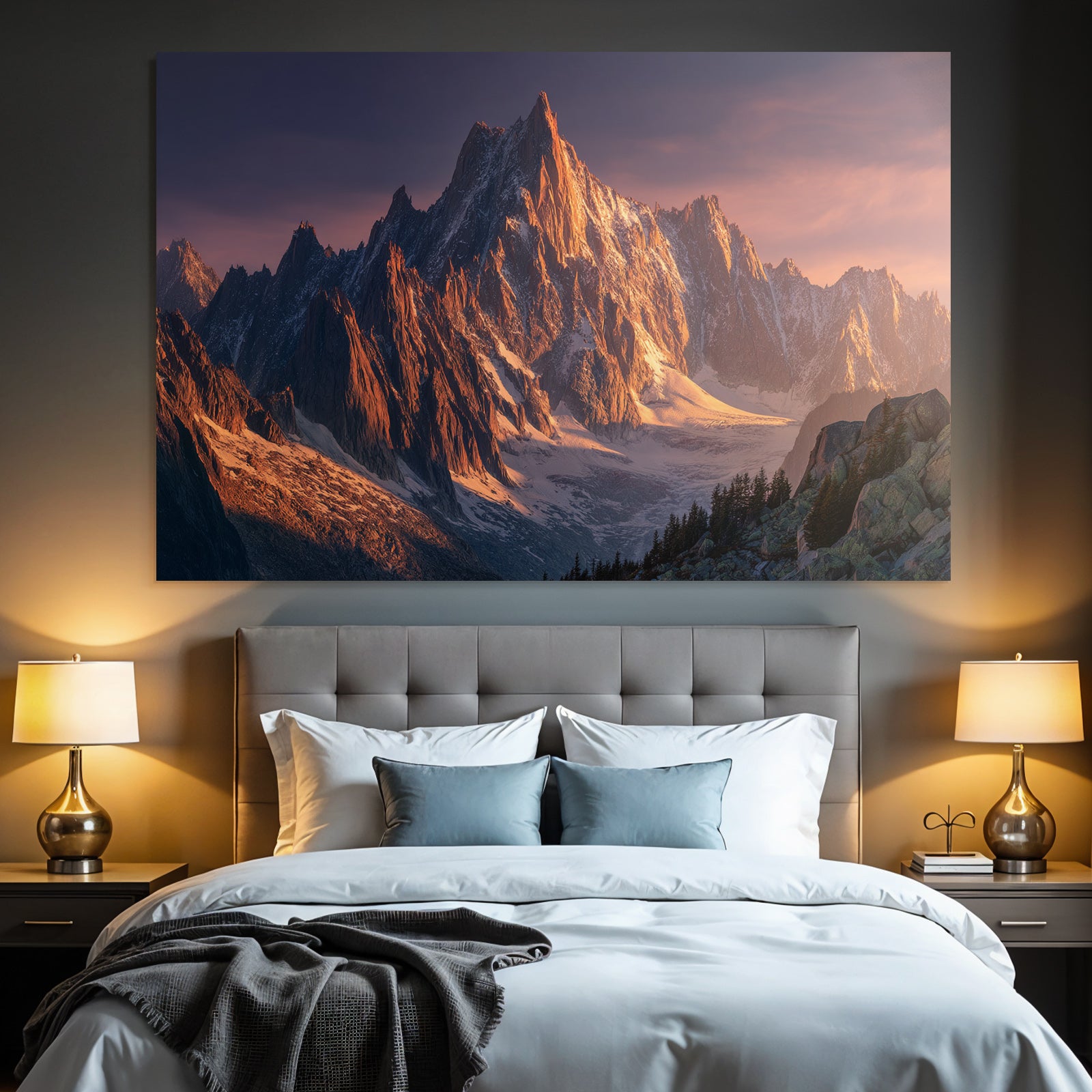 Berge Und Panoramen Dramatische Berglanschaft Mit Schneebedeckten Gipfeln Im Warmen Sonnenlicht