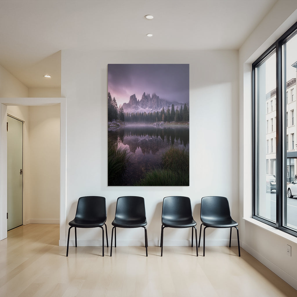 Dramatische Berglandschaft Mit Reflexion Im Wasser Mystische Atmosphäre