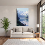 Ruhige Landschaft Mit Schneebedeckten Bergen Und Wasser Reflexionen