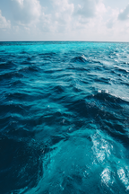 Ruhige Meeransicht Weitblick Blau Türkis Wellen Himmel | Seen und Unterwasserwelten | Landschaften