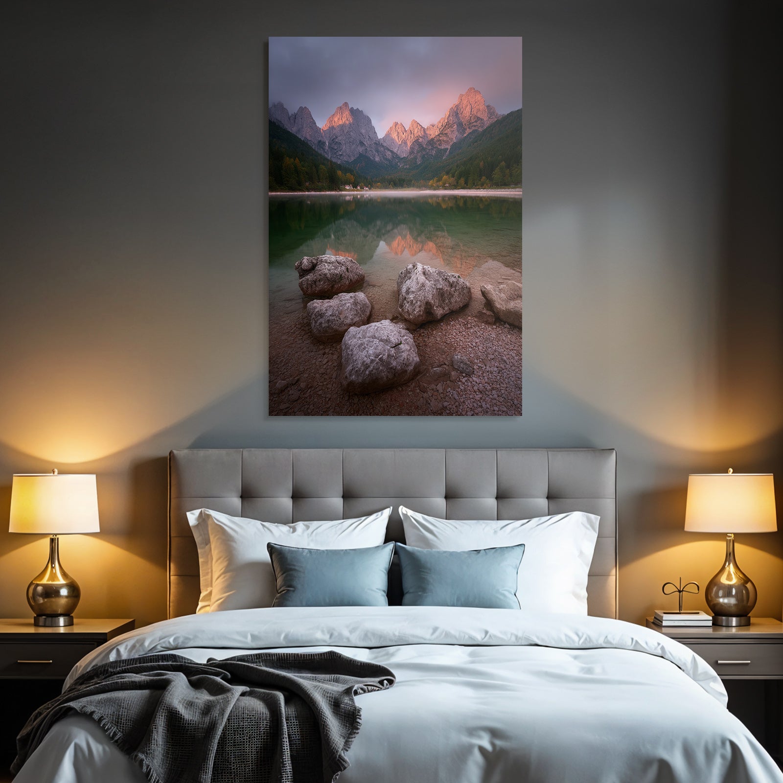 Ruhige Naturlandschaft Mit See Bergspitzen Herbst Gegebenheiten