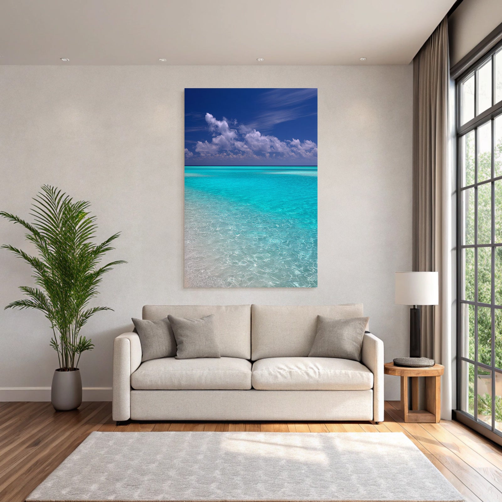 Ruhiger Strand Turquoise Wasser Himmel Wolken