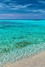 Traumhafte Strandlandschaft Mit Turqouisem Wasser Und Blaüm Himmel | Seen und Unterwasserwelten | Landschaften