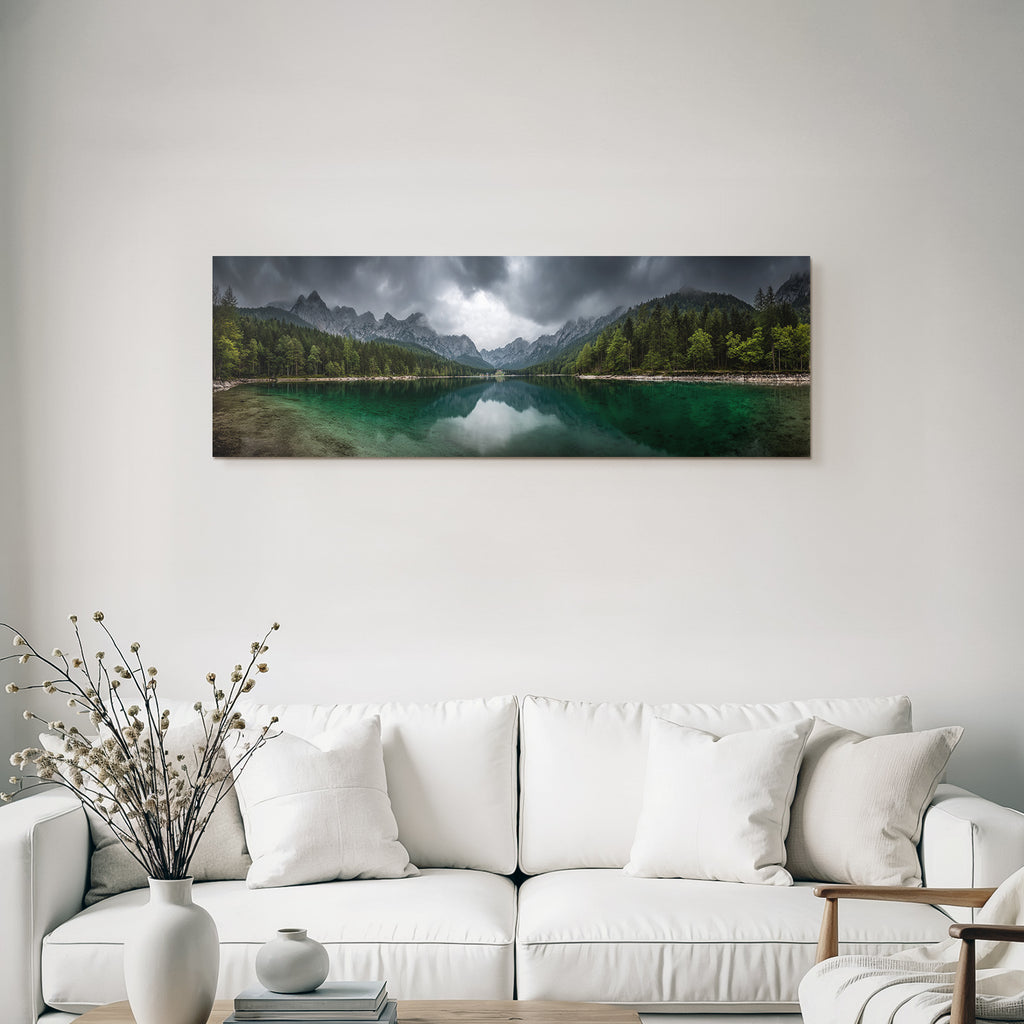 Panoramablick Auf Den See Umgeben Von Bergen Und Wäldern