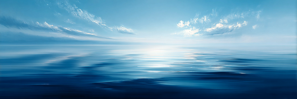 Ruhiges Meer Und Himmel Mit Wolkenspiegelung | Seen und Unterwasserwelten | Landschaften
