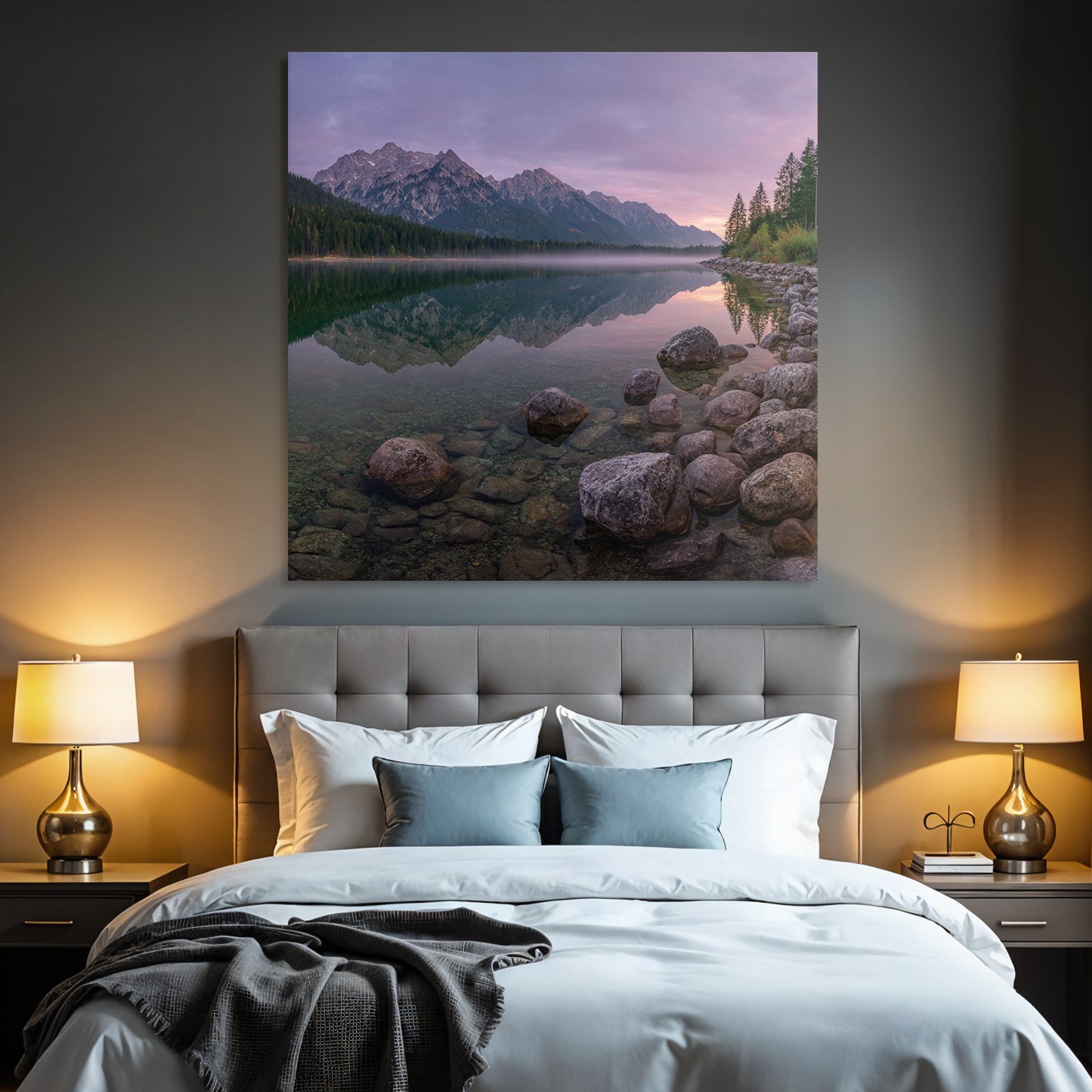 Ruhige Landschaft Mit Bergen Im Spiegel See Bei Dämmerung