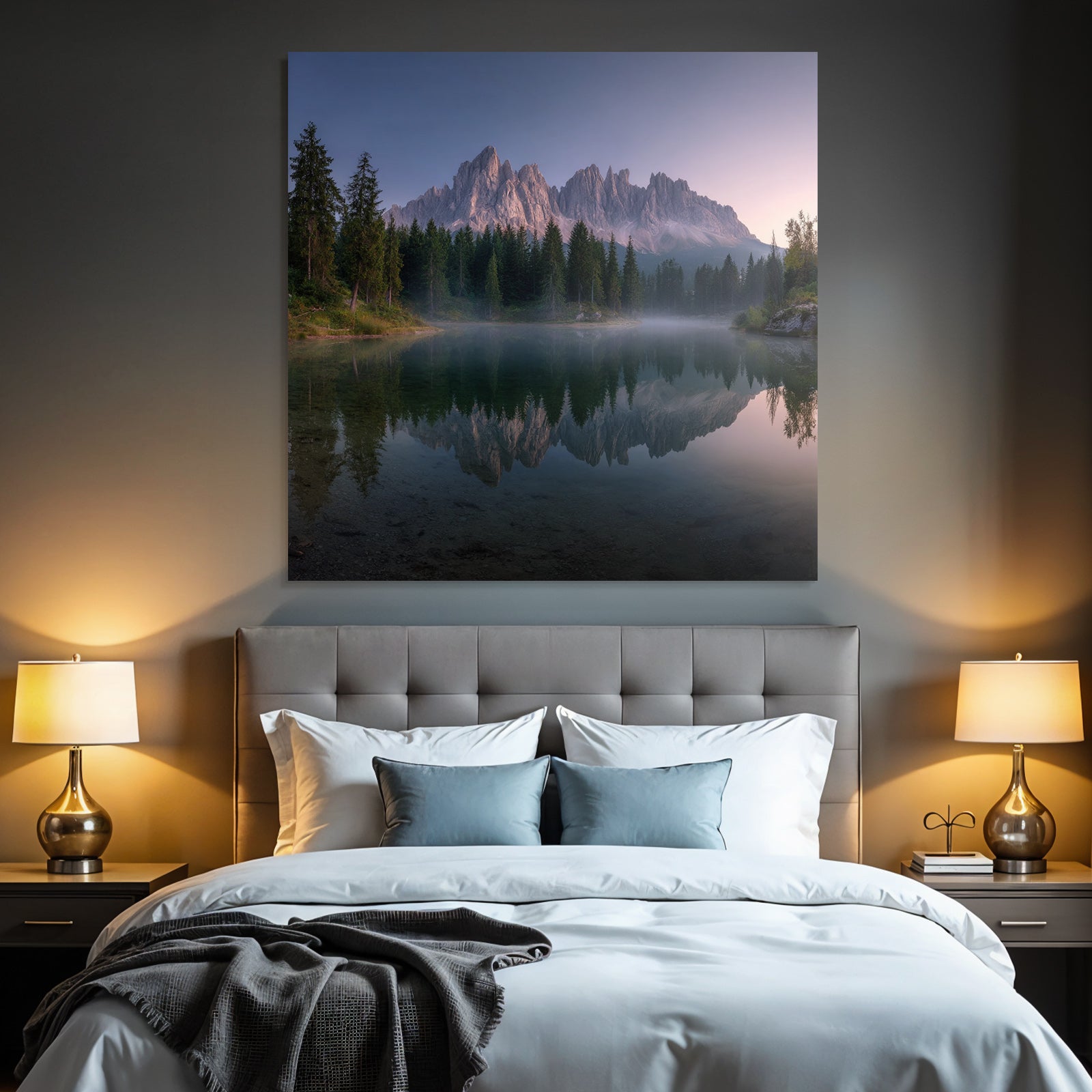 Ruhige Landschaft Mit See Baeumen Und Bergen Im Hintergrund Dawn Dusk