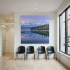 Ruhige Landschaft Spiegelung Im See Mit Bergen Und Wald