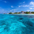 Tropische Strandszene Mit Turquoise Wasser Und Grüner Umgebung | Seen und Unterwasserwelten | Landschaften