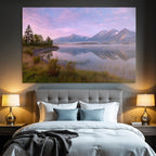 Friedliche Landschaft Mit See Und Bergen Sanfte Farben