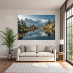 Friedliche Natur Landschaft Mit Schneebedeckten Bergen Und Reflektierendem Wasser