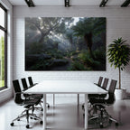 Tropen Und Dschungel Lush Ruhiger Wald Mit Mist Und Sonnenschein
