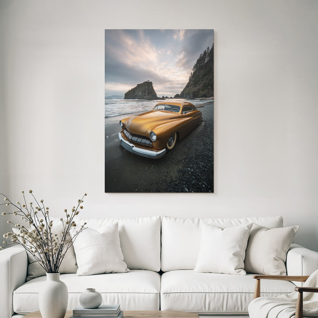 Wälder Und Wiesen Vintage Auto Am Strand Mit Felsen Und Bewölkt Am Himmel