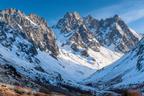 Winter Berglandschaft Mit Schneebedeckten Gipfeln Und Blaüm Himmel | Winterlandschaften | Landschaften