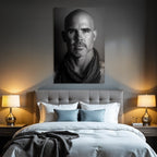 Schwarz Und Weiss Portrait Eines Mannes Mit Glatze Und Schal Ernste Aussdruck