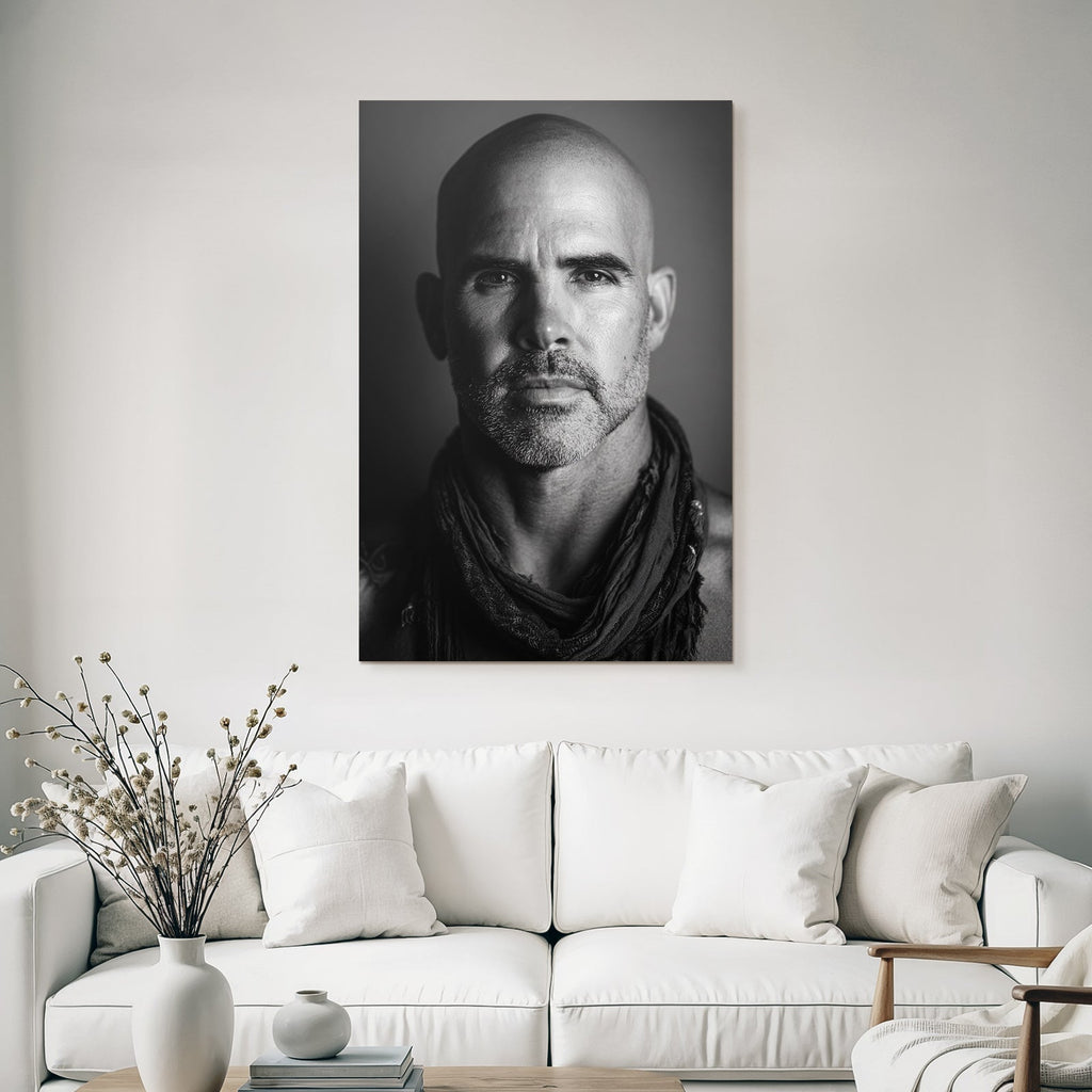 Schwarz Und Weiss Portrait Eines Mannes Mit Glatze Und Schal Ernste Aussdruck
