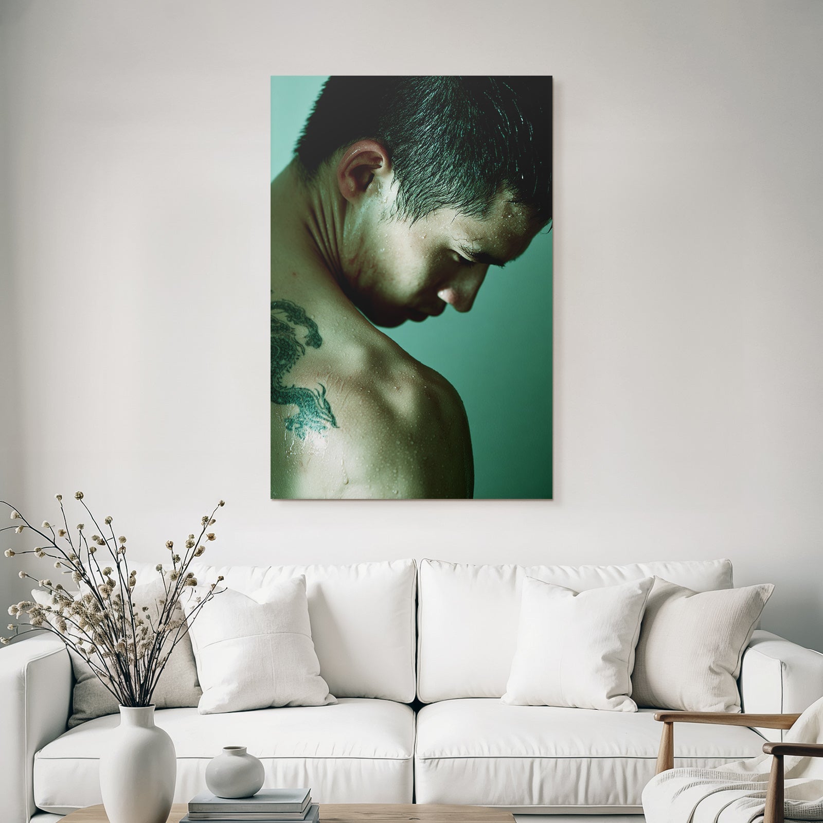 Dragon Tattoo Schulter Hals Wassertropfen Drama Grüne Lichter