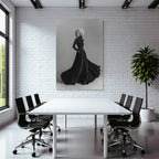 Elegante Schwarz Weisse Fashion Modell Mit Lockigem Haar In Bewegung