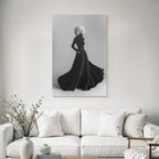 Elegante Schwarz Weisse Fashion Modell Mit Lockigem Haar In Bewegung