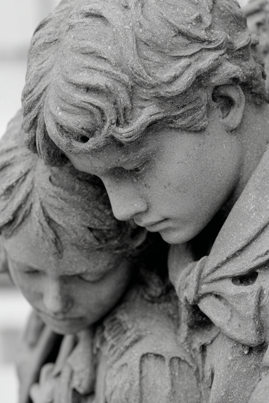 Kinder Skulptur Naheaufnahme Stein Black And White | Portraets | Menschen und Emotionen